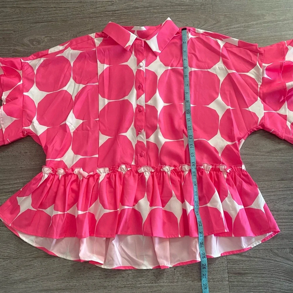 Umgee Pink and White Geometric Peplum Button Front Top - Picture 4 of 10